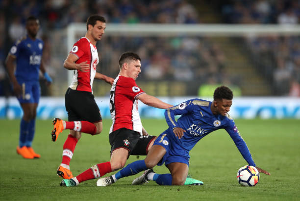 许多受困居 许多受困居